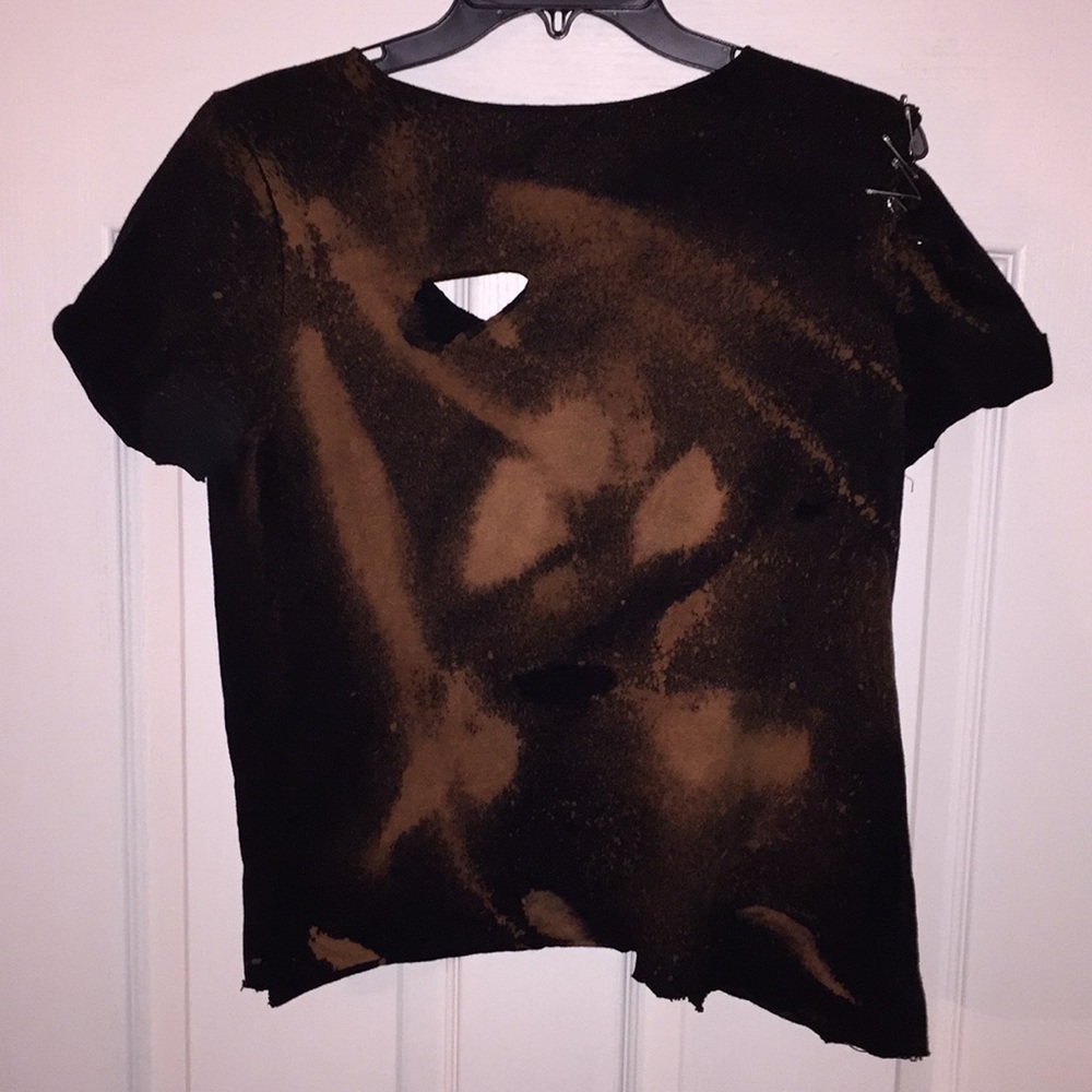 Distressed Shirt - Picture 4 of 4